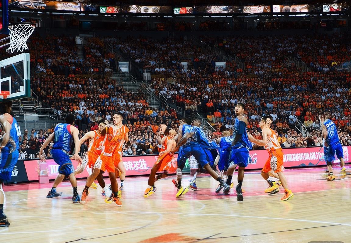 2016 CBA季后赛：粤苏巅峰对决激情盘点(图1)