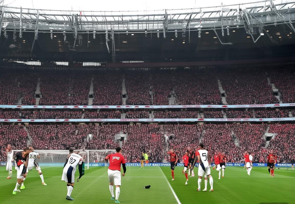 2018热刺曼联巅峰对决：经典瞬间与战术解析(图3)