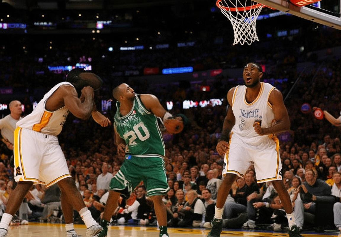 2010年湖人VS国王：篮球巅峰对决回顾(图1)